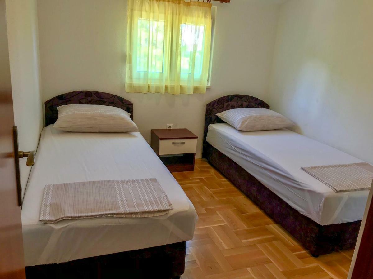 טרוגיר Apartments Filip מראה חיצוני תמונה